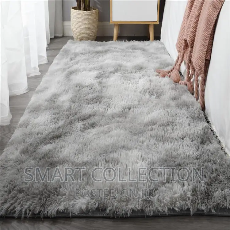 Bed Side Manyoya Carpet 3/6
