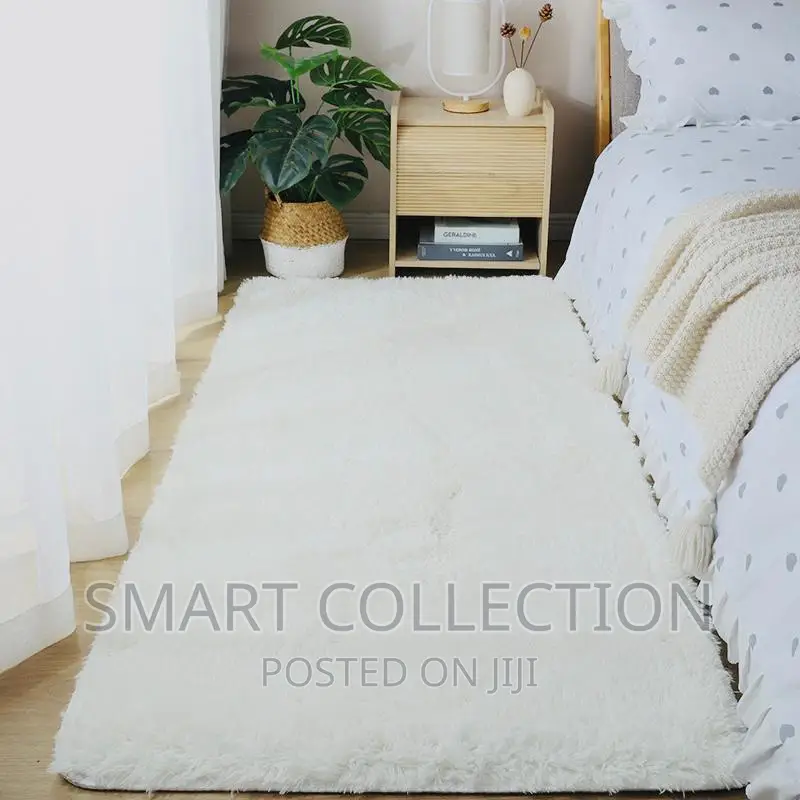 Bed Side Manyoya Carpet 3/6