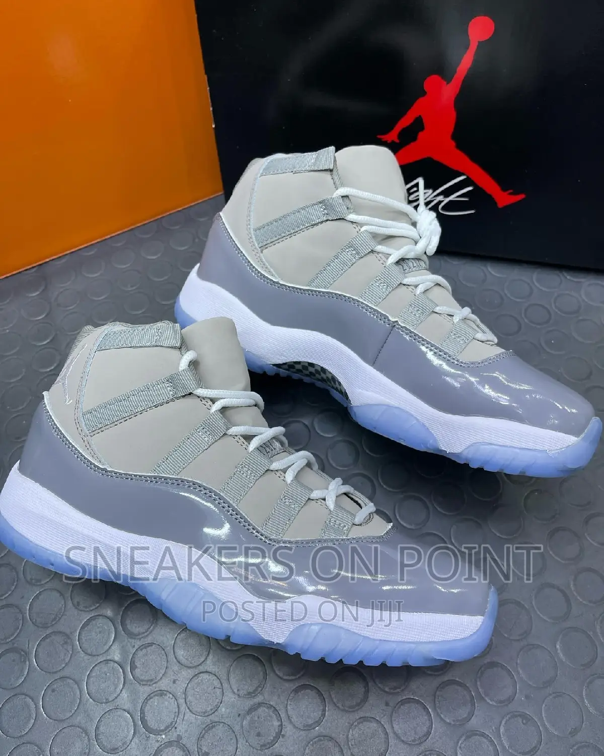 Air Jordan 11