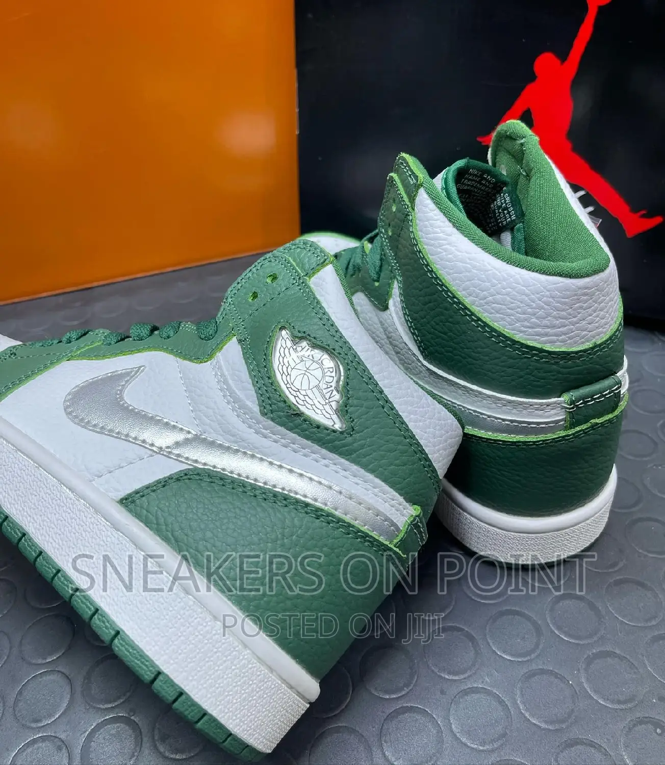 Nike Air Jordan 1
