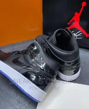 Nike Air Jordan 1