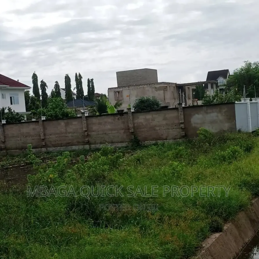 Kiwanja Kinauzwa Mbweni JKT