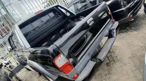 Toyota Hilux 2006 Black