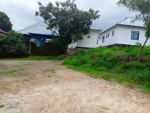 4bdrm House in Goba for sale