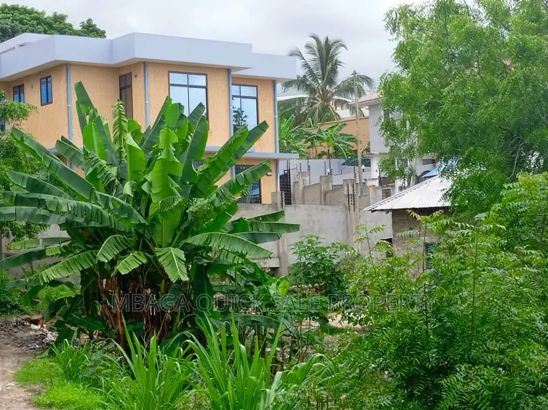 4bdrm House in Goba for sale