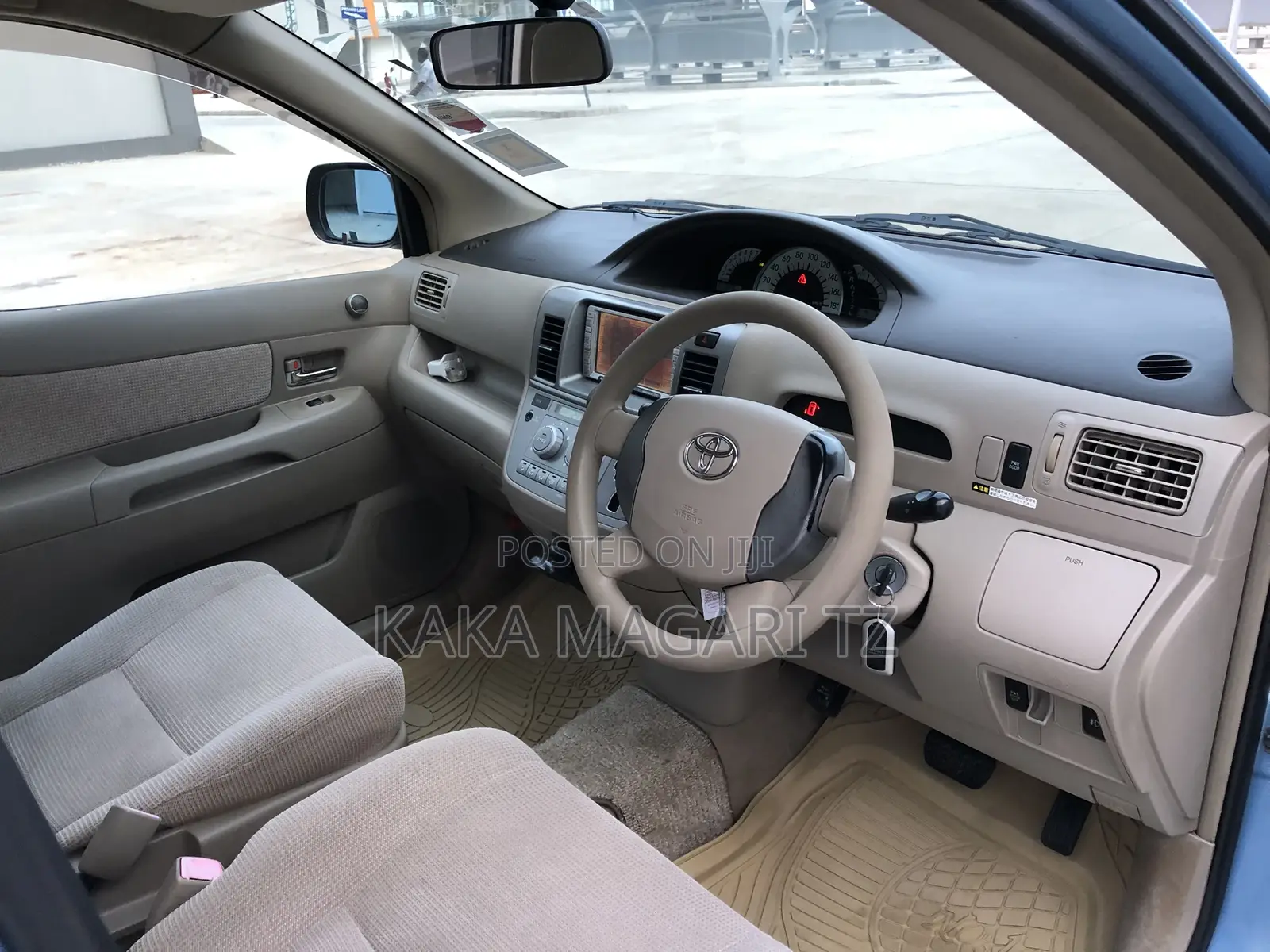 Toyota Raum 2004 Blue