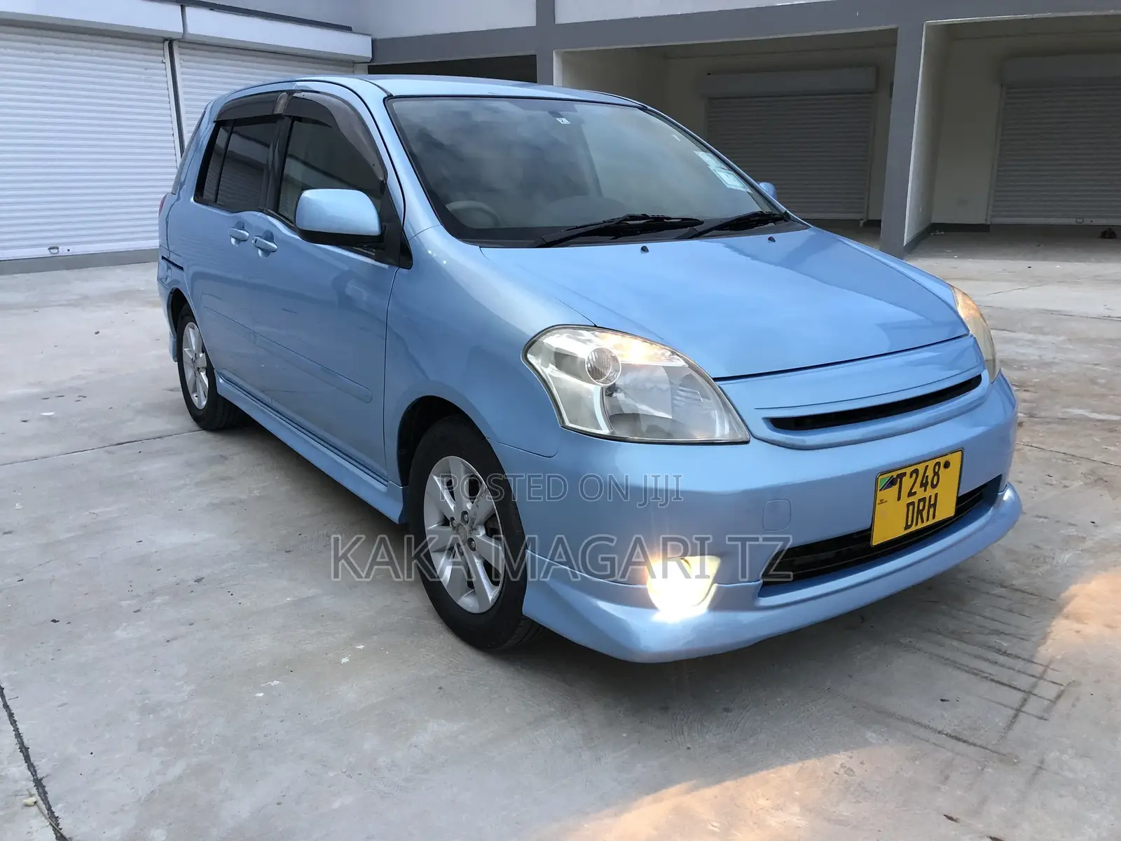 Toyota Raum 2004 Blue
