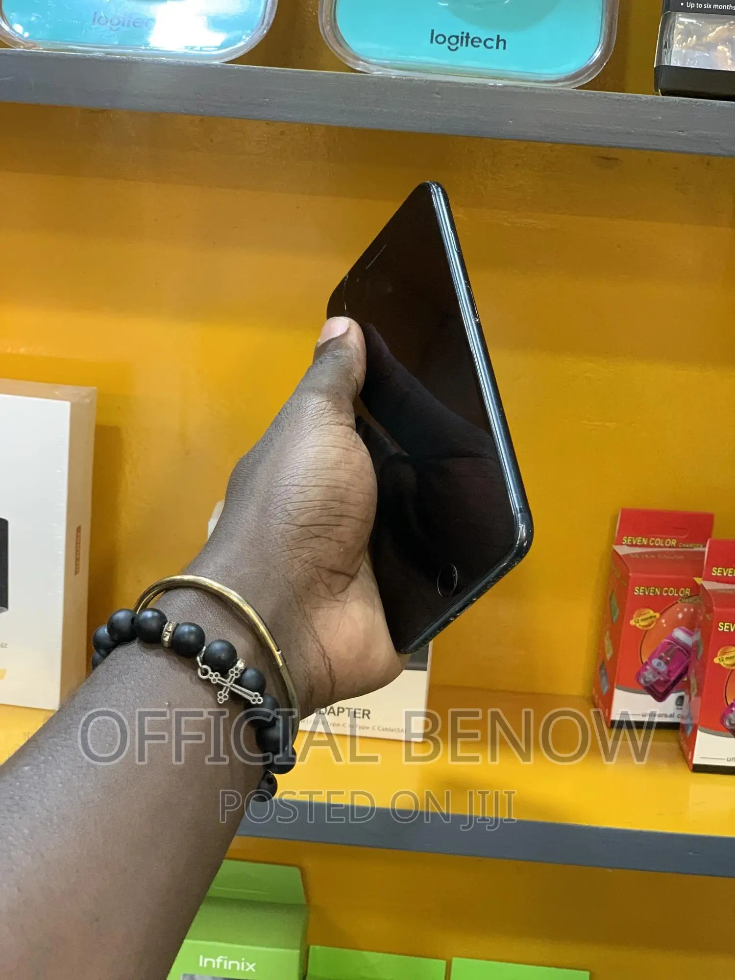 Apple iPhone 7 Plus 128 GB Black