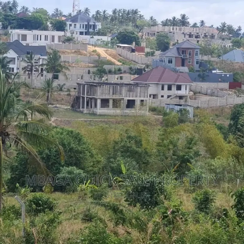 Kiwanja Kinauzwa Kipo Goba Njia 4