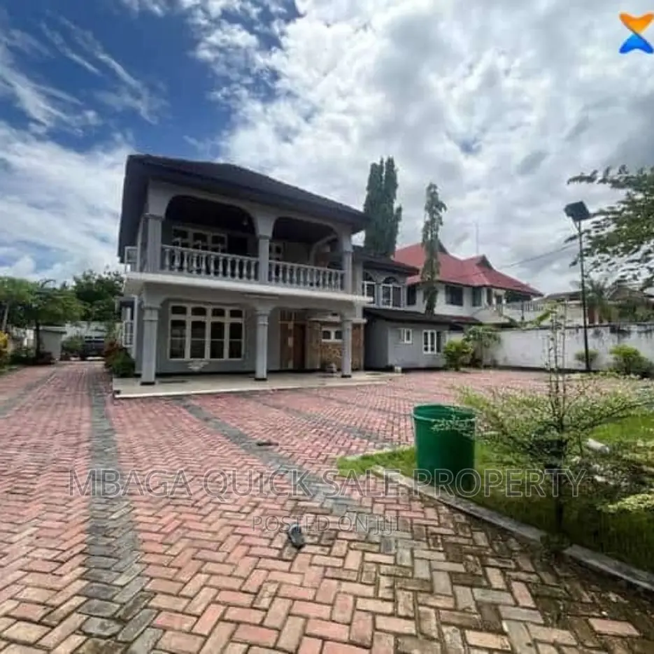 7 Bed Room Diplomatic House For Rent At Mikocheni