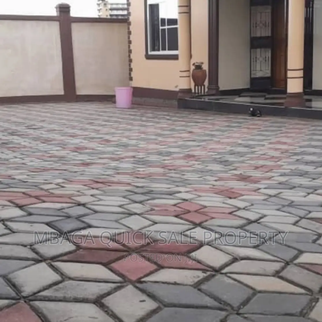 3bdrm House in Goba Kinzudi for sale