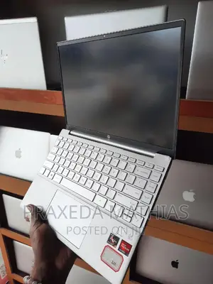 New Laptop HP Pavilion 13 16GB AMD Ryzen 5 SSD 256GB