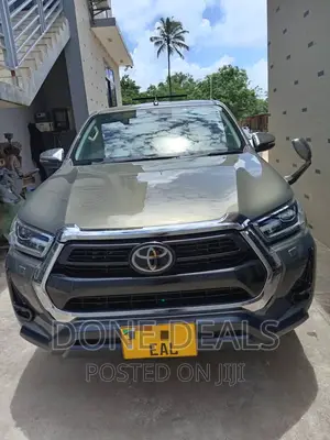 Toyota Hilux 2020 Gray