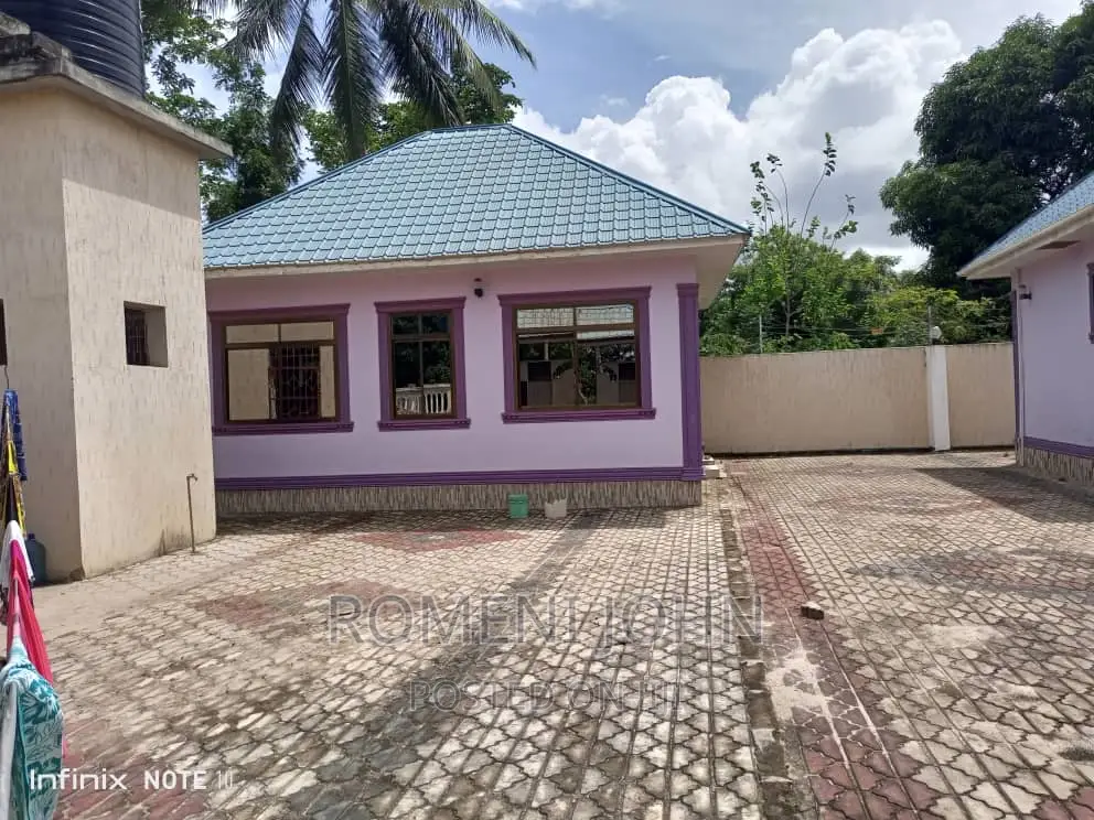 6bdrm Townhouse/Terrace in Tanzania Dsm Ukonga, Ilala for sale