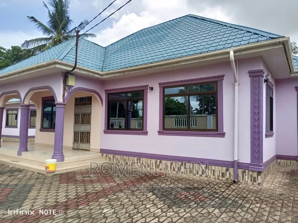 6bdrm Townhouse/Terrace in Tanzania Dsm Ukonga, Ilala for sale