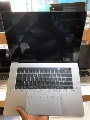 Laptop Apple MacBook Pro 2019 16GB Intel Core I7 SSD 512GB