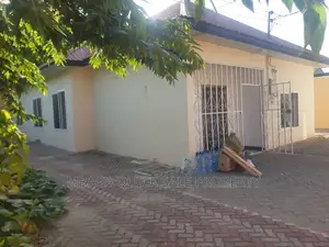 3bdrm House in Kinondoni, Ada Estate for rent