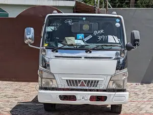Mitsubishi Canter 2003 White