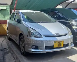 Toyota Wish 2006 Silver
