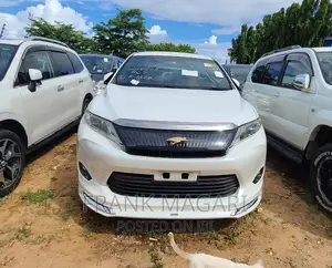 Toyota Harrier 2.5 Hybrid 4WD 2017 White