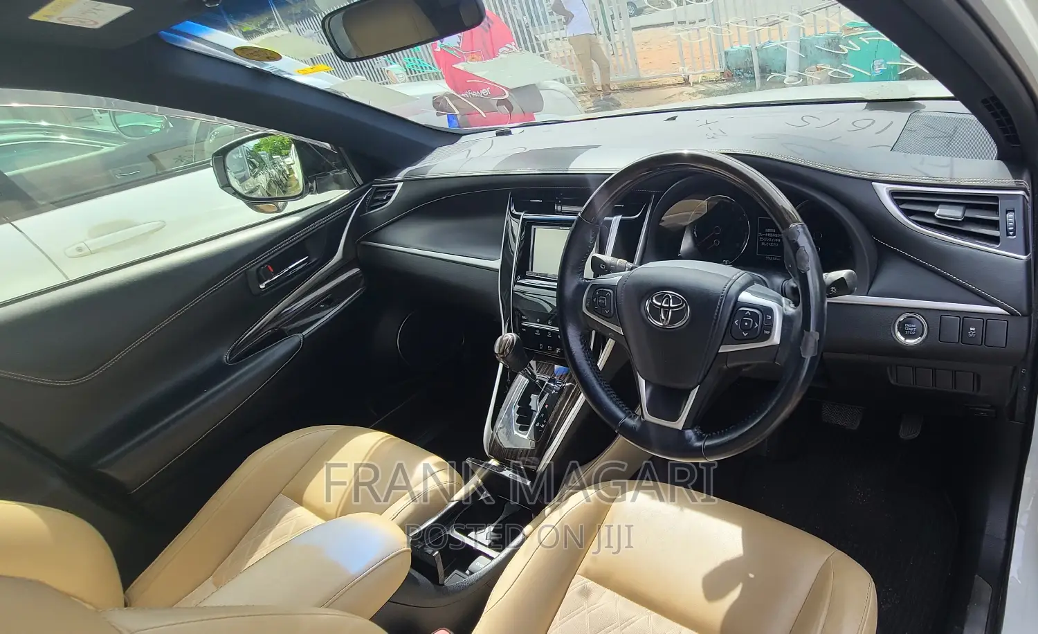 Toyota Harrier 2.5 Hybrid 4WD 2017 White