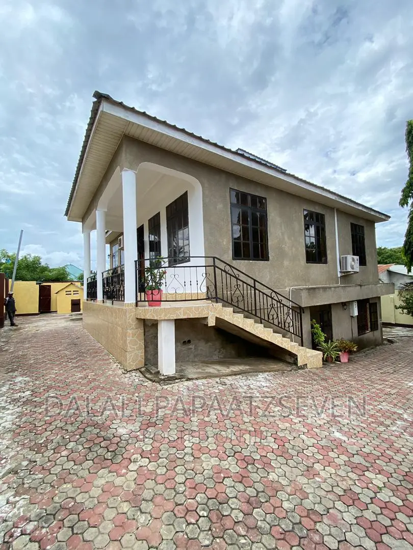 5bdrm House in Dalalipapaatzseven, Mbezi Beach for rent