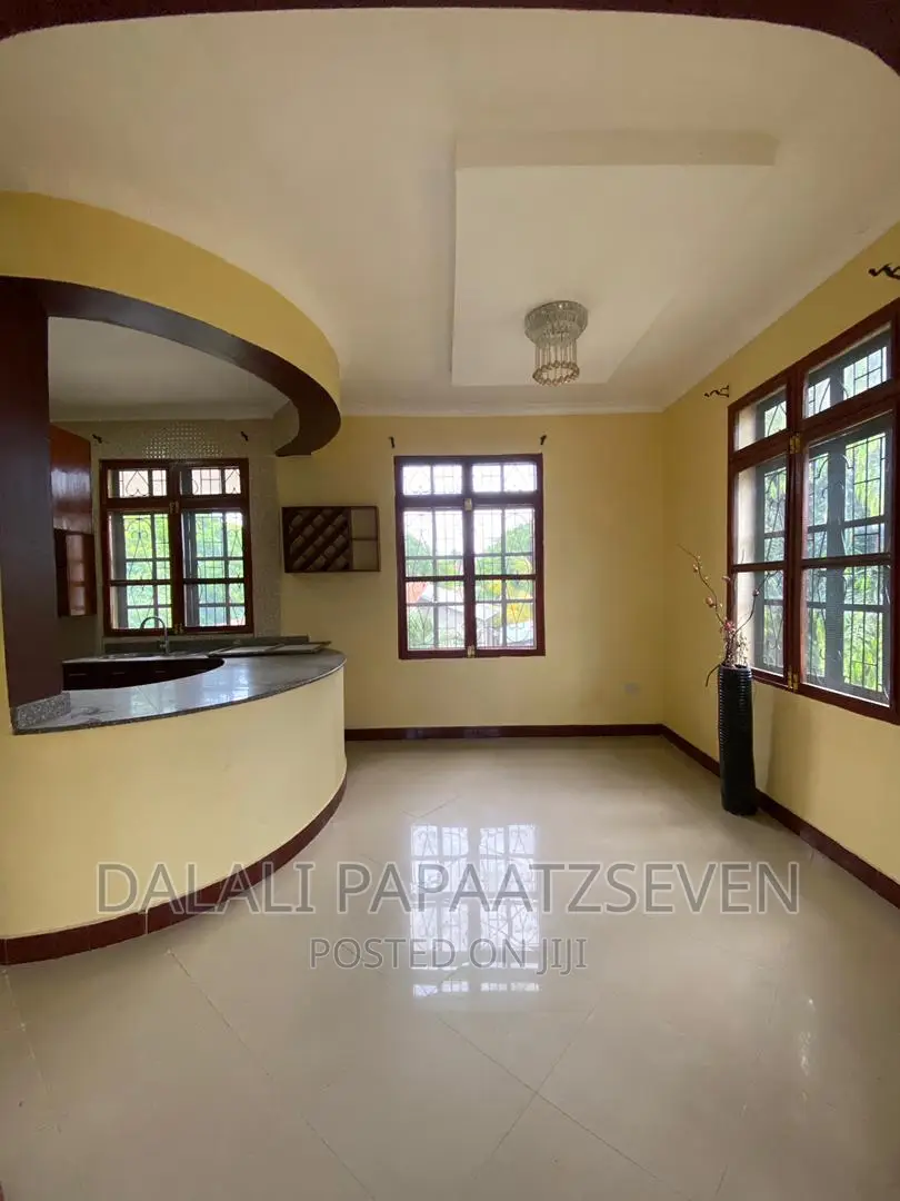 5bdrm House in Dalalipapaatzseven, Mbezi Beach for rent