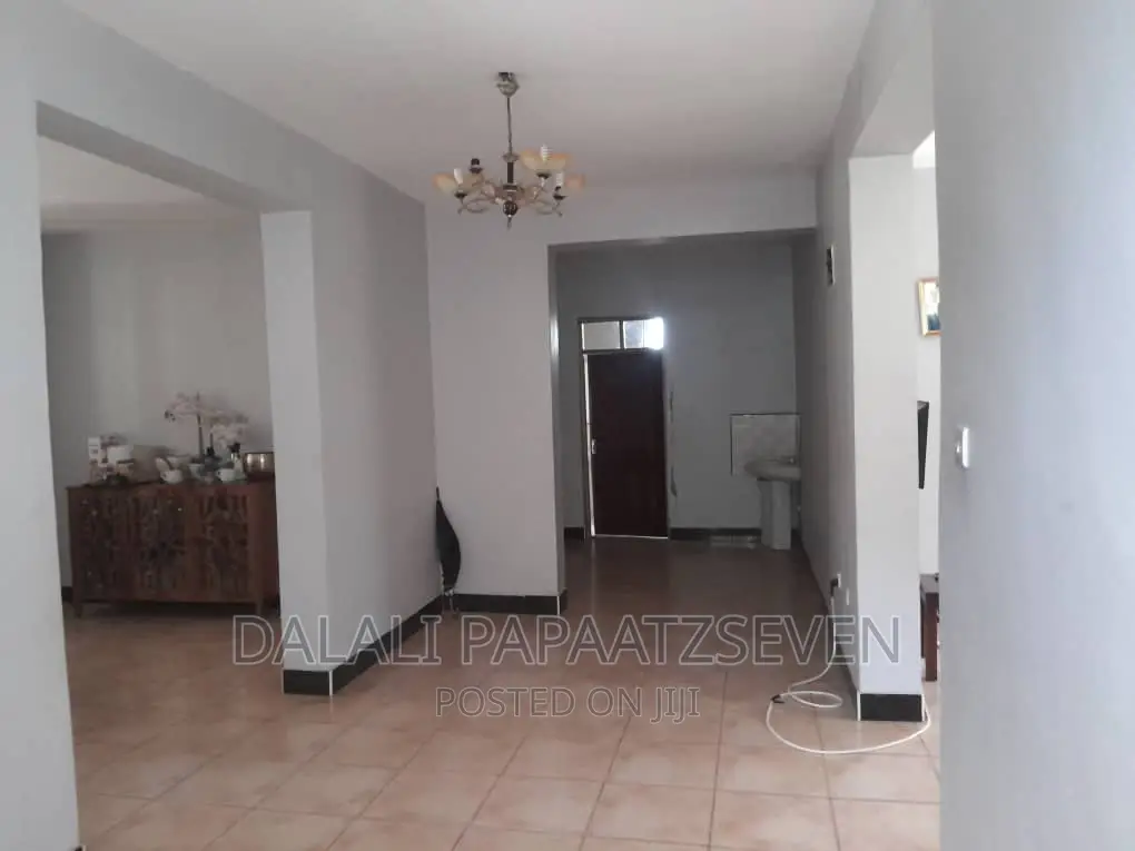 4bdrm House in Dalalipapaatzseven, Kinondoni for sale