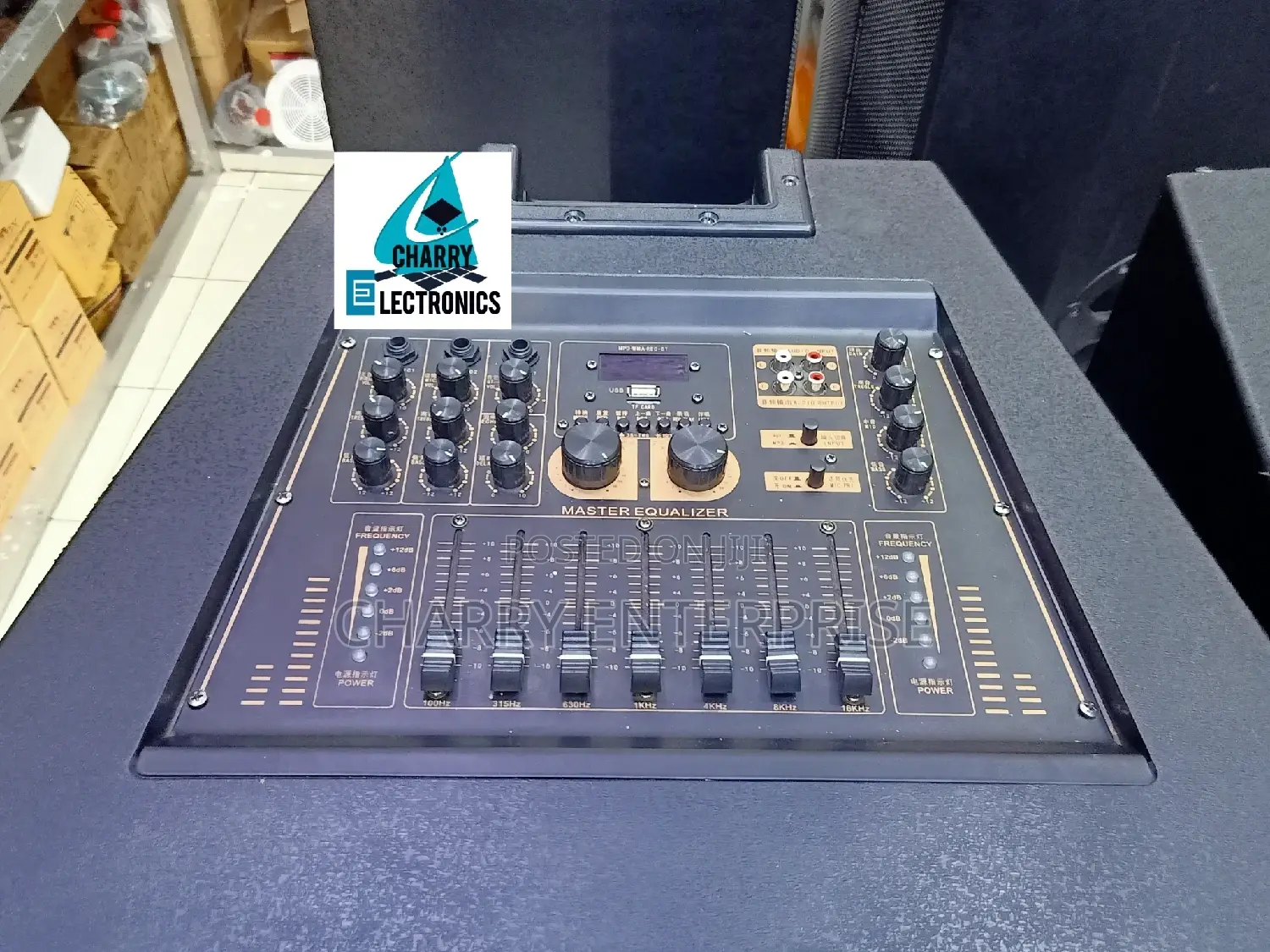 Soundsoft Powerful Speakers With Equalizer 2mic900w 15"