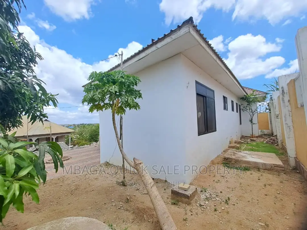 3bdrm House in Mbezi Msakuzi for sale