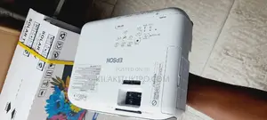 Proctor EPSON Eb-X41 Lumens 3600