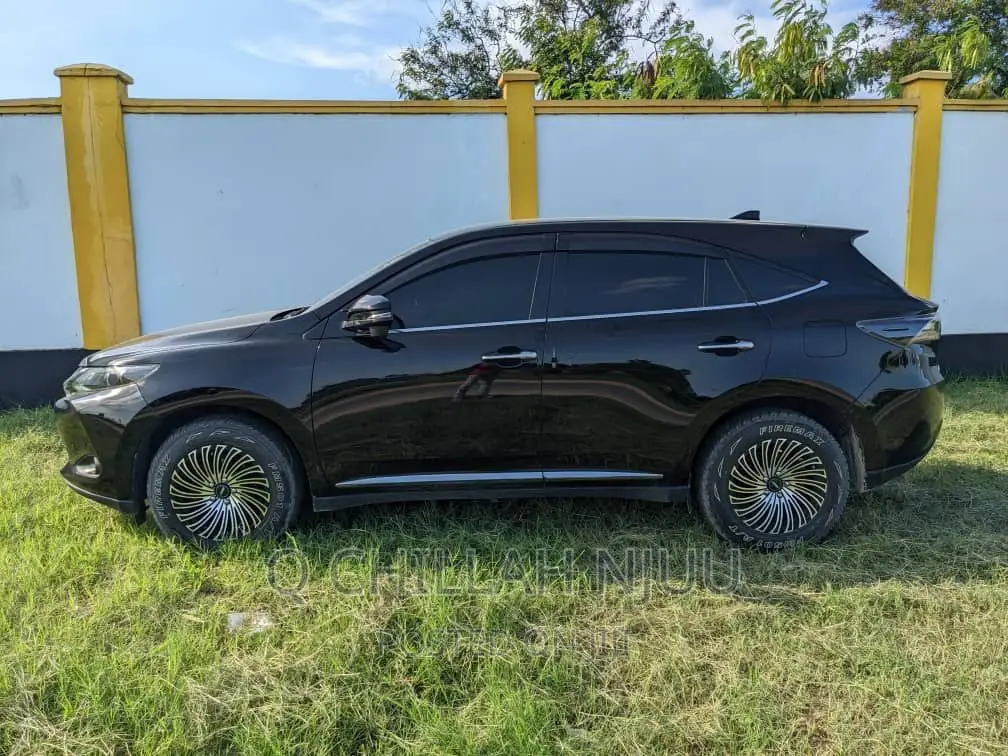 Toyota Harrier 2018 Black