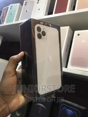 New Apple iPhone 11 Pro Max 256 GB Silver