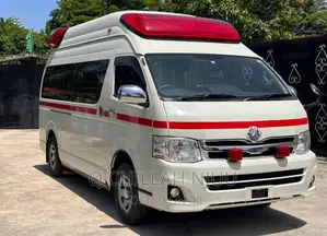 Toyota HiAce 2011 White