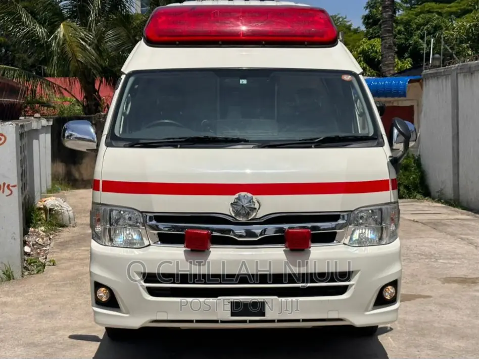 Toyota HiAce 2011 White