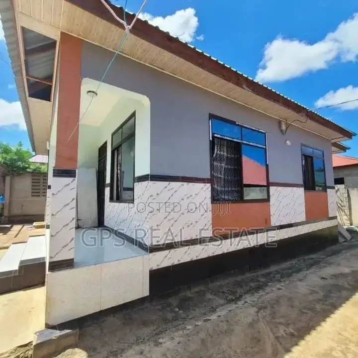 3bdrm House in Kimara Bonyokwa, Kinondoni for sale