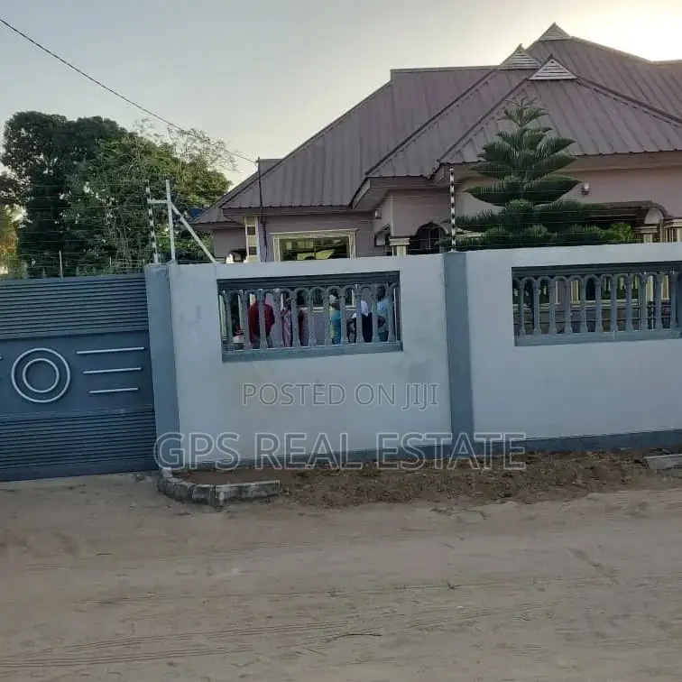 4bdrm House in Kibada, Kigamboni for sale