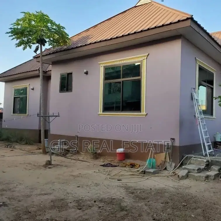 4bdrm House in Kibada, Kigamboni for sale