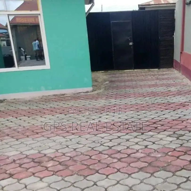6bdrm Apartment in Kinyerezi Kifuru Kwa, Kinondoni for sale
