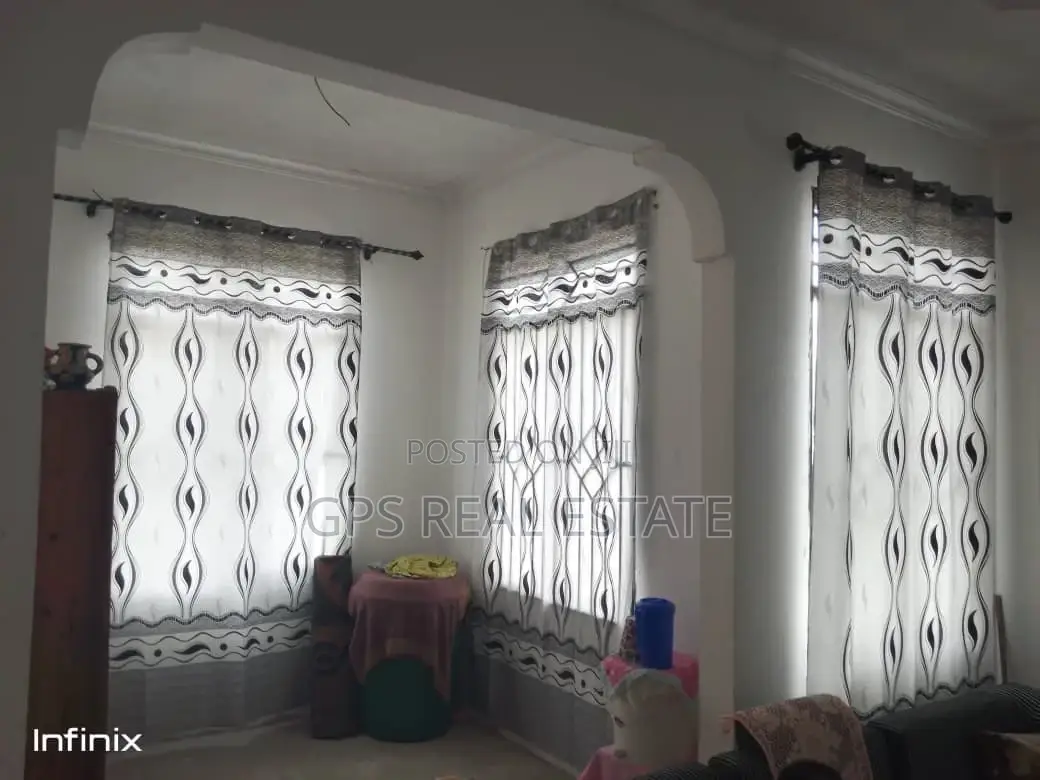 6bdrm Apartment in Kinyerezi Kifuru Kwa, Kinondoni for sale