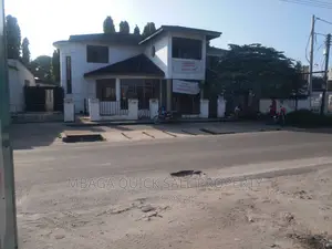 5bdrm House in Msasani for rent