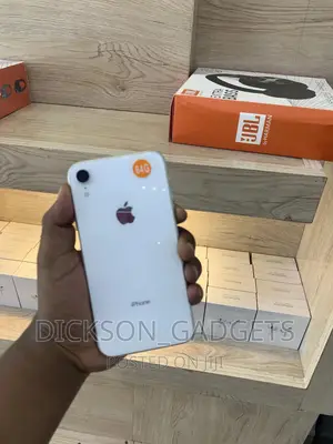 Apple iPhone XR 64 GB White
