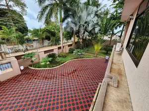 7bdrm Bungalow in Kigambon Kibada for sale