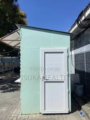 Kioksi or Shop for Rent in Masaki