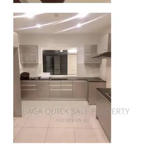3bdrm Apartment in Kinondoni Hananasifu for sale