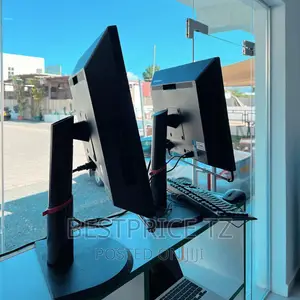 Desktop Computer Lenovo ThinkCentre M720 4GB Intel Pentium HDD 500GB
