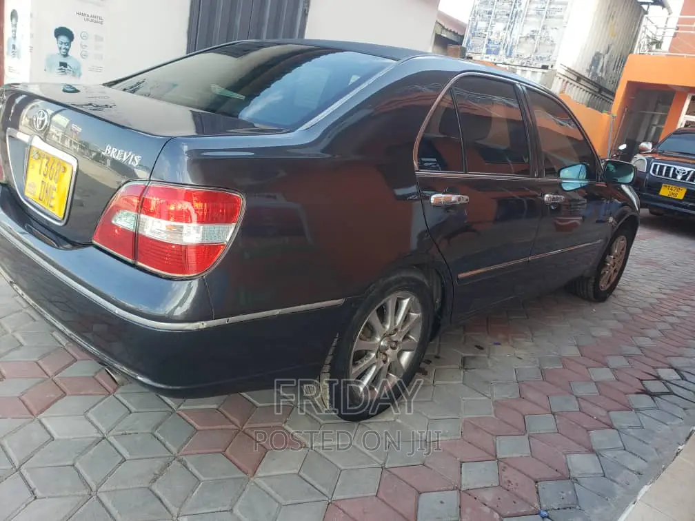 Toyota Brevis 2005 Gray