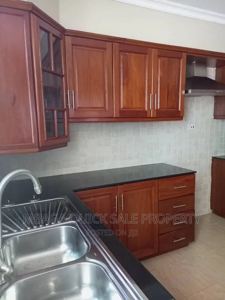 5bdrm House in Masaki for sale