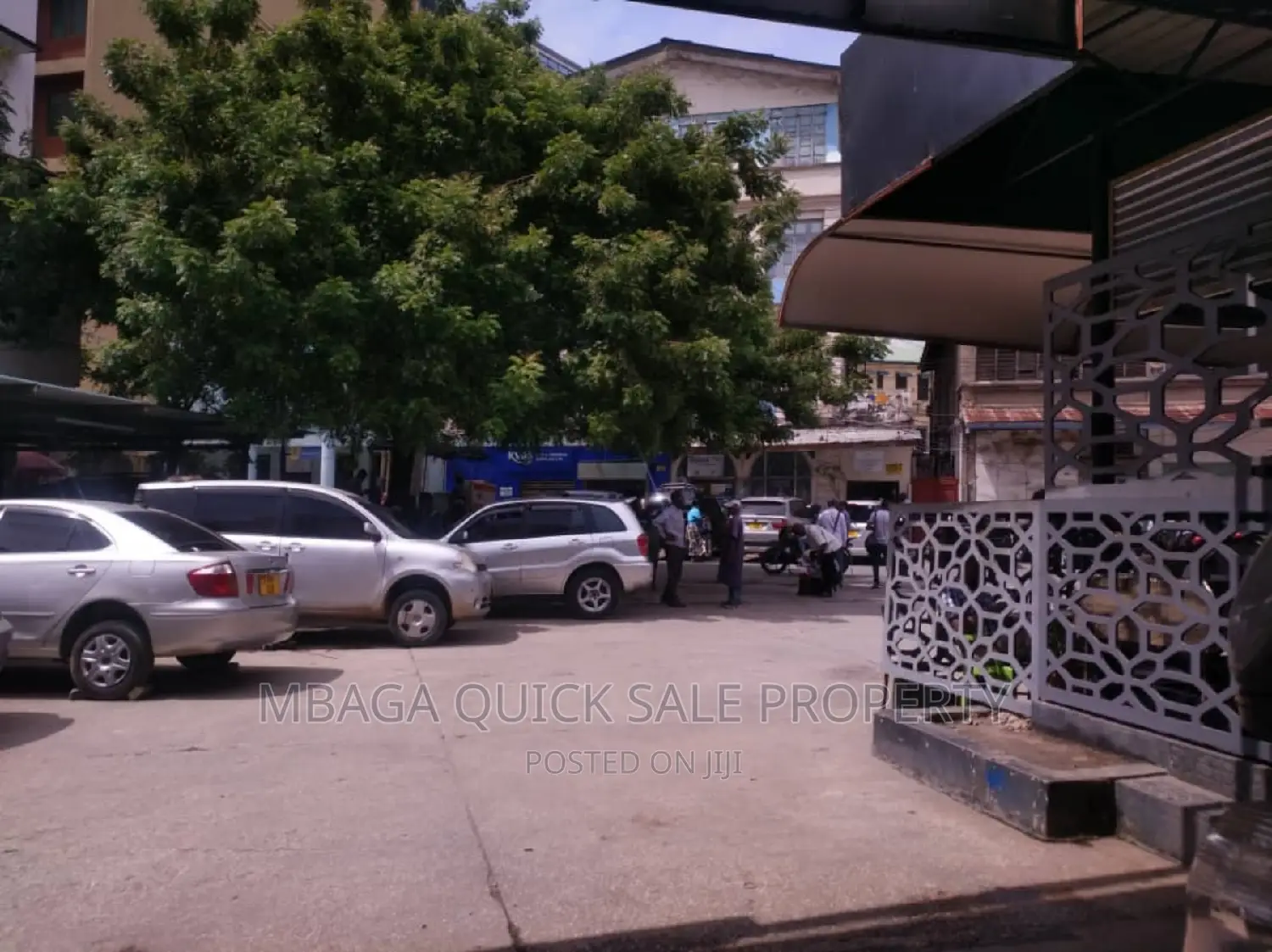 Garage for Rent at City Center Posta