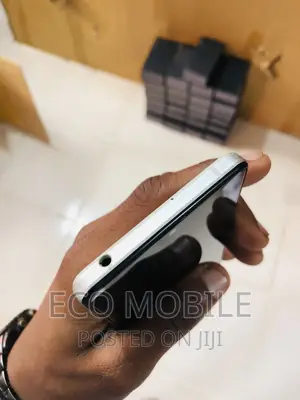 Sharp Aquos sense5G 64 GB
